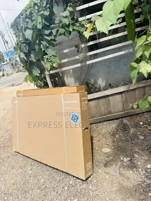 Tizen Os UHD Smart Glossy Samsung 65”DU7000