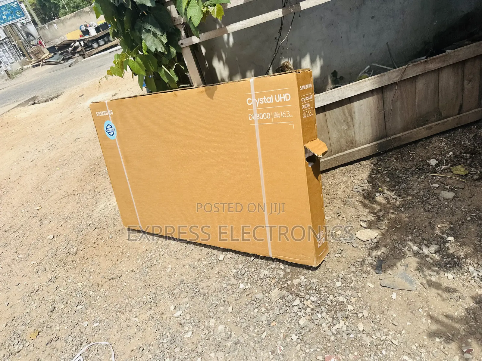 Samsung Electronics Series 8 2024 Model Smart 65”DU8000