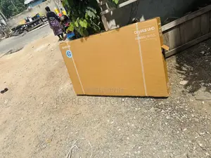 Samsung UHD Smart 65”Du8000glossy Slim LED Screen