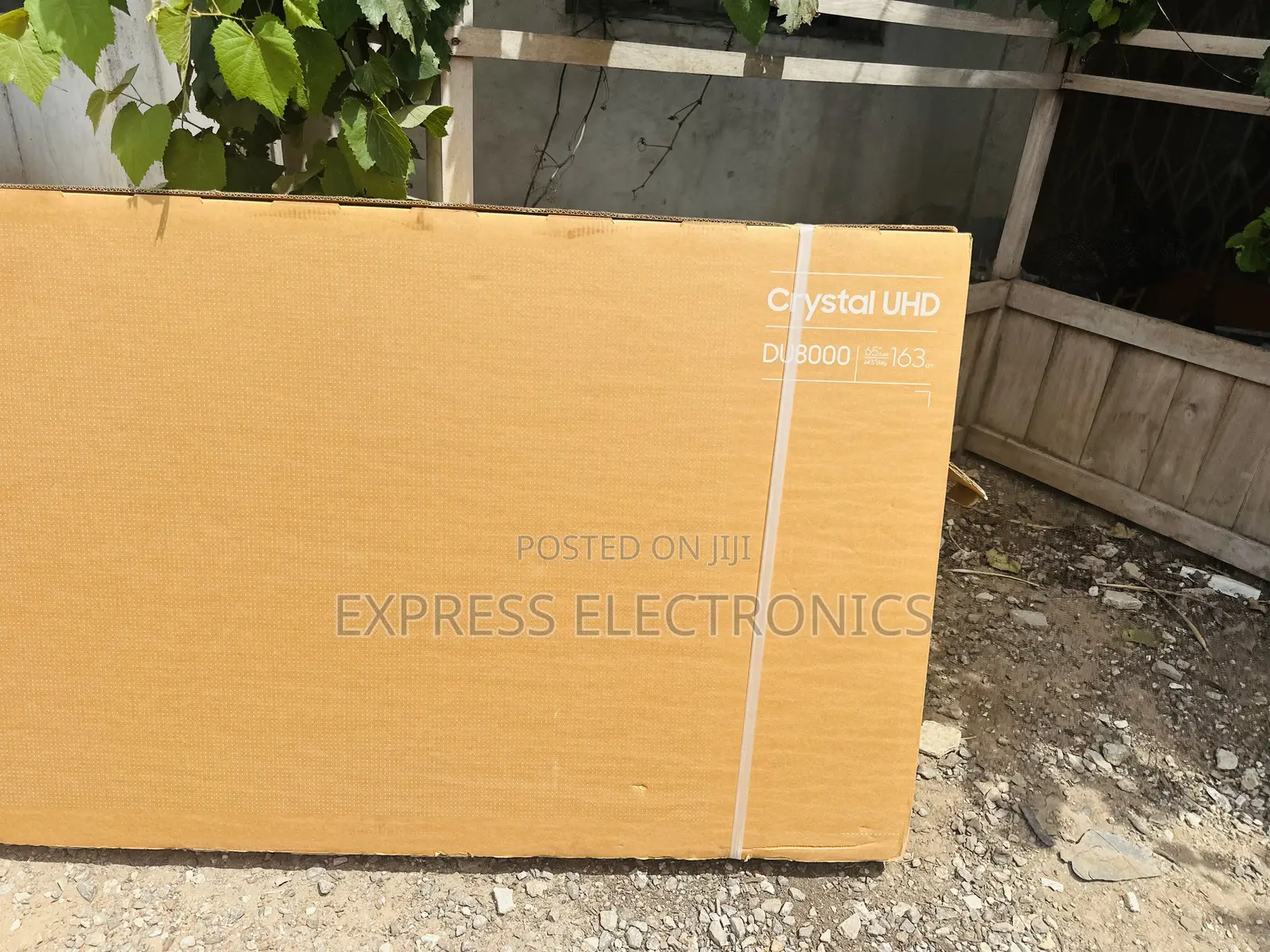 Samsung UHD Smart Glossy LED Screen 65”DU80000