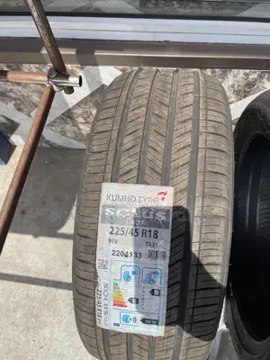 Original Kuhmo 225/45 R18 Tyres Available for All Cars