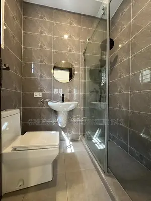 5bdrm House in East Legon Hills for sale