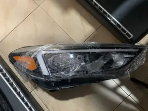 Tucson 2020 Headlight Pair