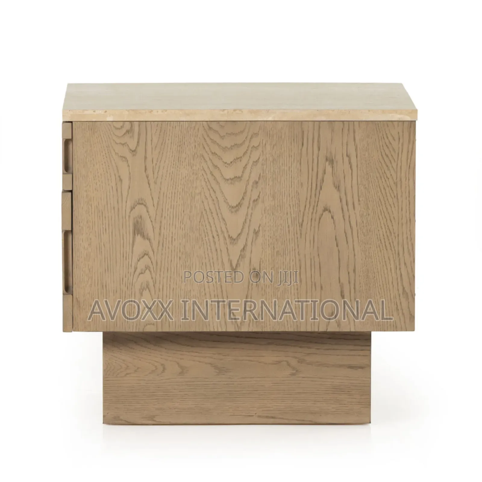 Jaylen Nightstand- Case Yucca Oak