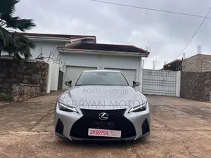 Lexus IS 2023 Gray