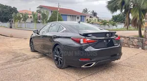 Lexus ES 350 F Sport 2022 Black
