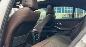BMW 330i 2021 White