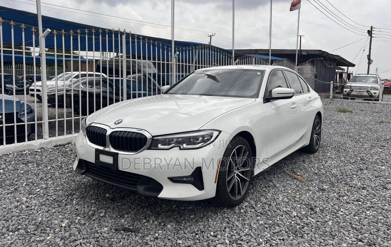 BMW 330i 2021 White