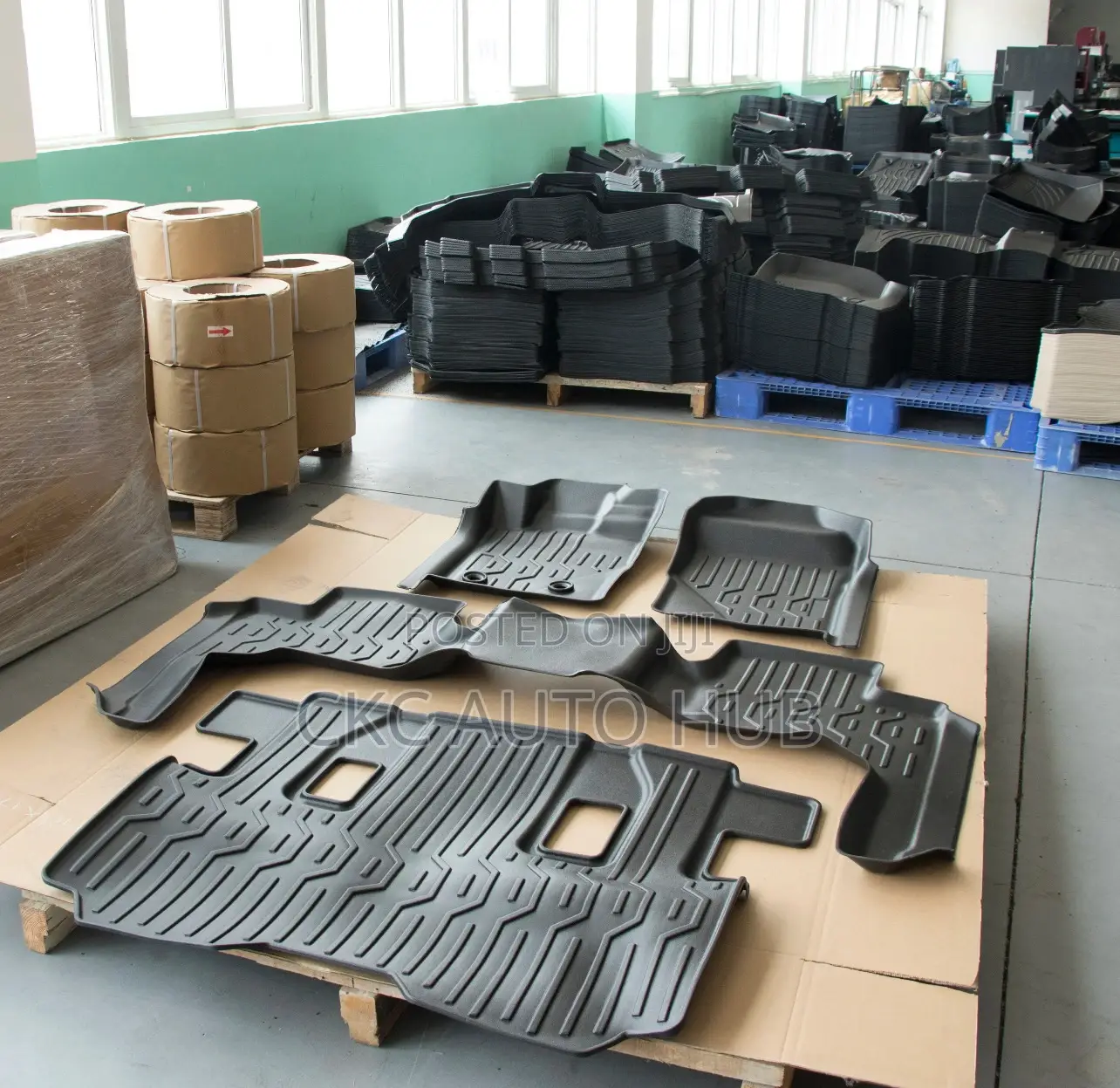 Toyota Land Cruiser 300 Rubber Floor Mat