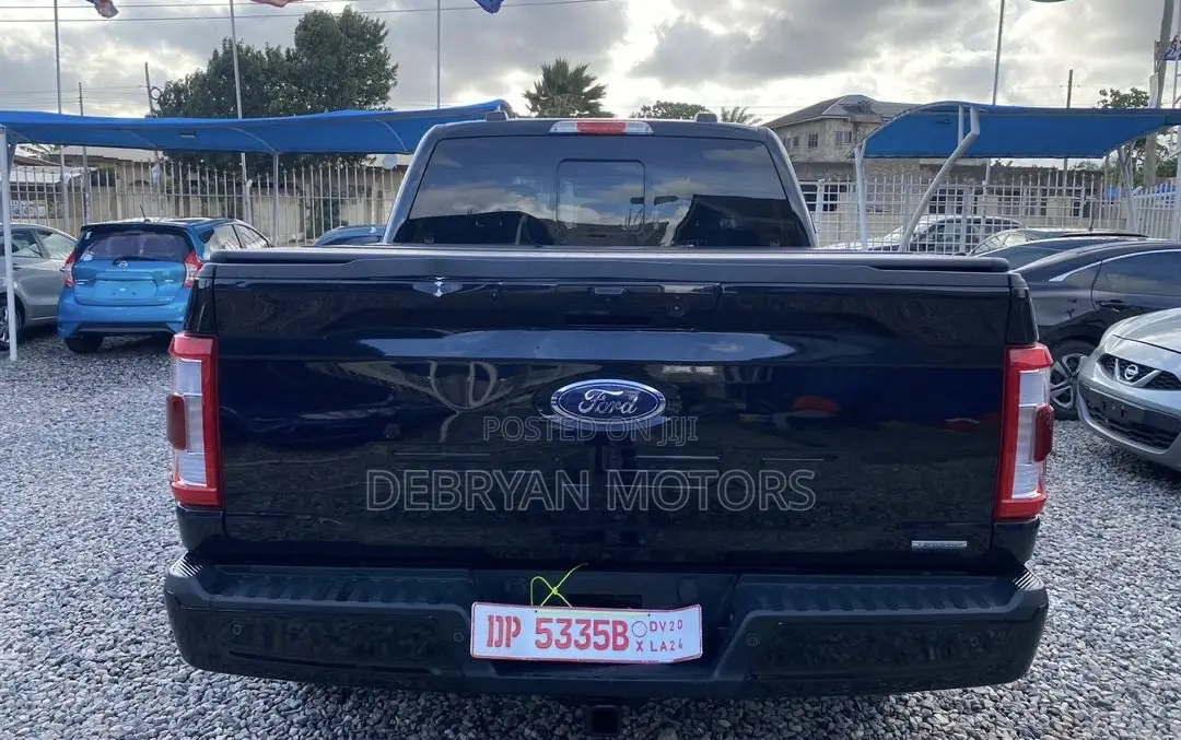 Ford F-150 LARIAT 2023 Black