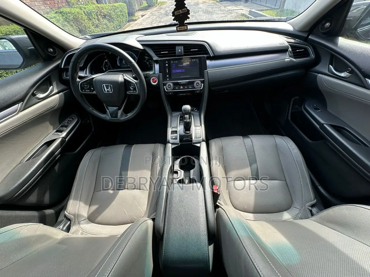 Honda Civic Touring 4dr Sedan (1.5L 4cyl) 2016 Gray