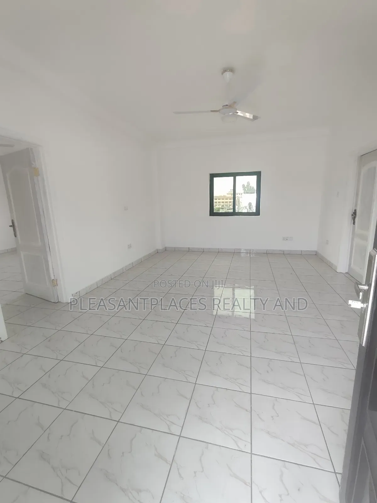 1bdrm Apartment in Pleasantplaces, East Legon for rent