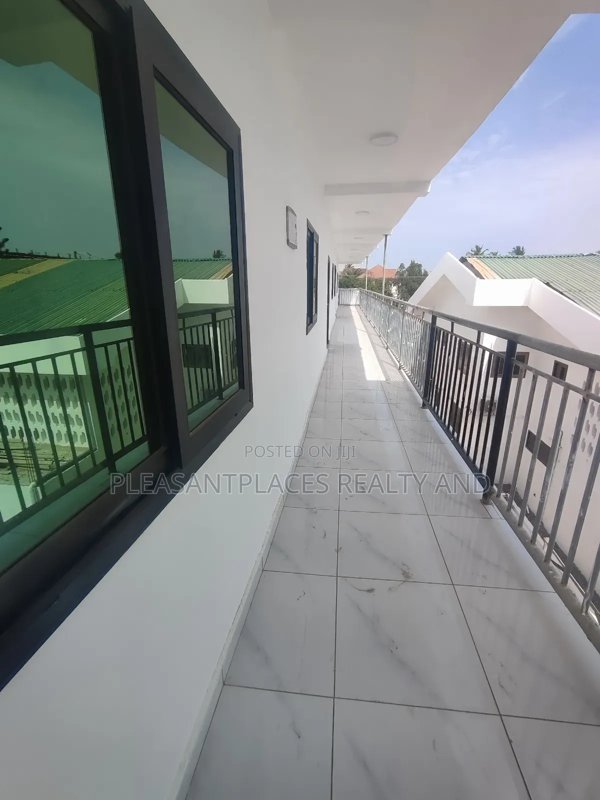 1bdrm Apartment in Pleasantplaces, East Legon for rent