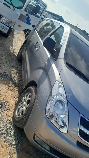 Hyundai Starex 2014 Grey