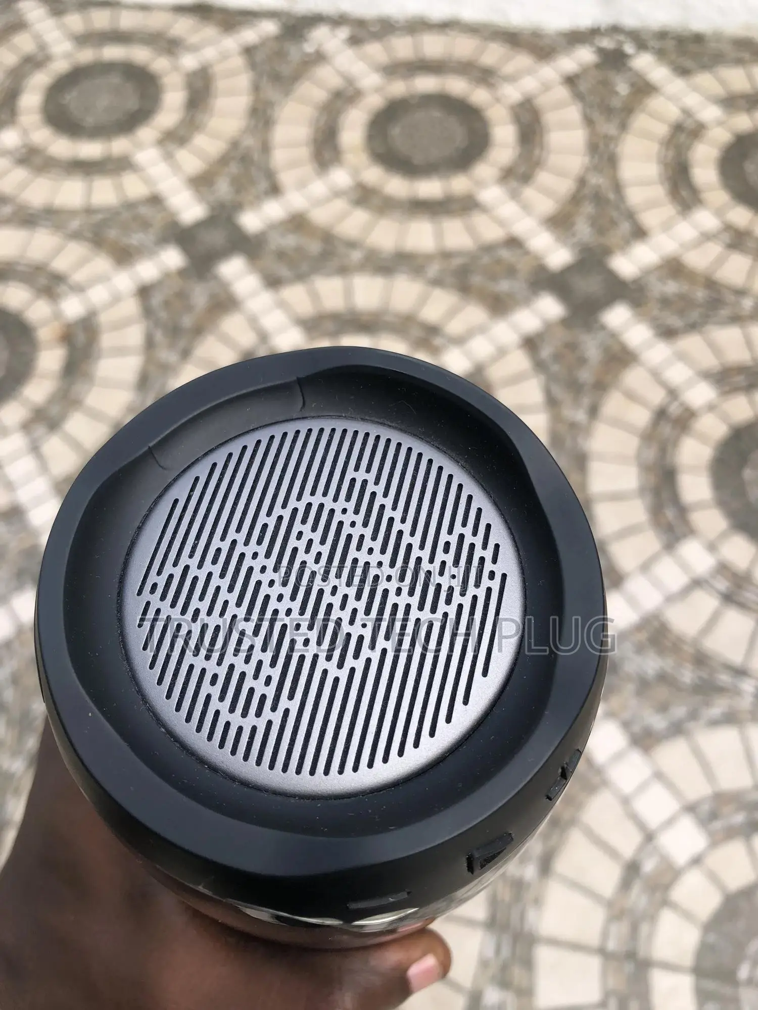 Preowned JBL Pulse 4 Bluetooth Speaker From America 4sale