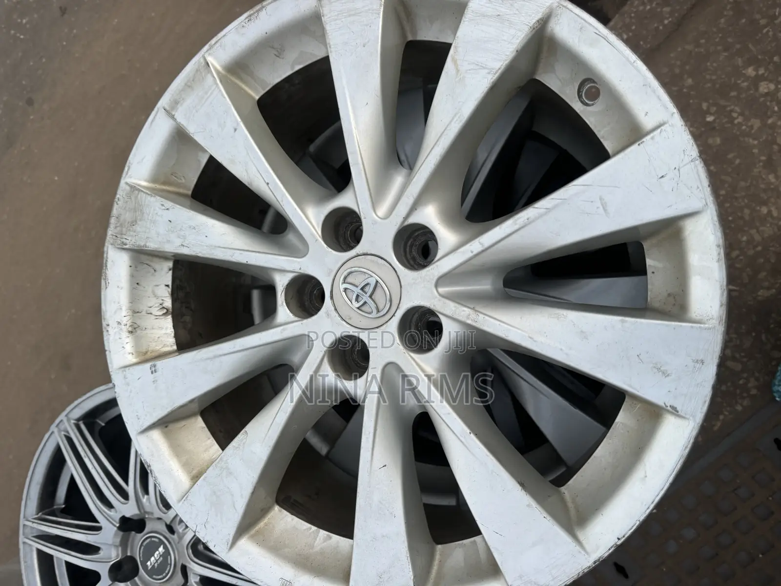 Toyota Rim Available