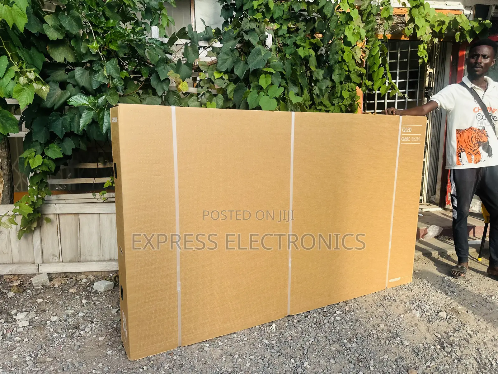 Samsung Uhd Smart Glossy Led Screen 65”Du8000