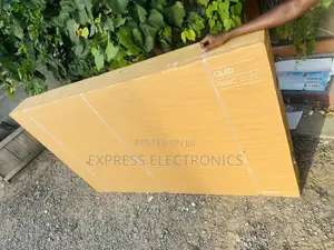 Game Enhancing Samsung Television UHD Smart 65”DU8000