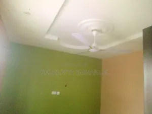 1bdrm Room & Parlour in Amasaman 3 Junction, Pokuase for rent