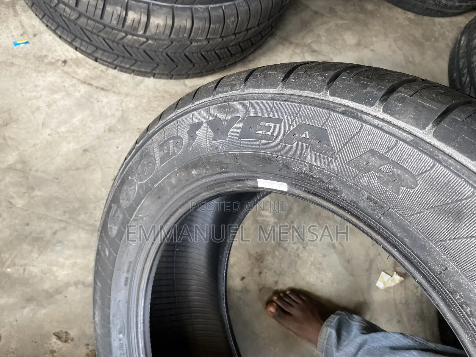 275/55r20 Goodyear Eagle LS-2 Tire