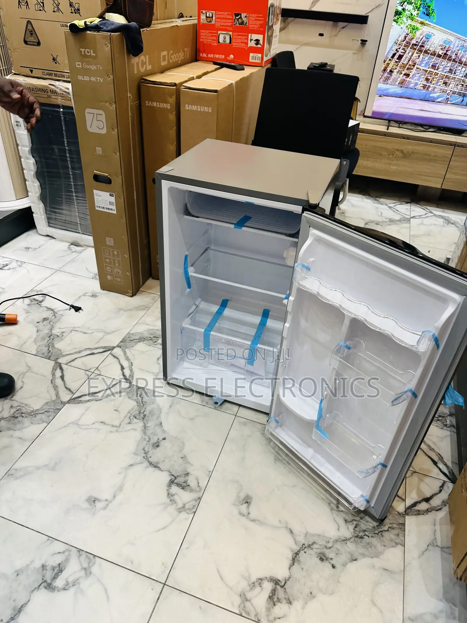 High Efficiency Compressor Single Door Table Top Galaxy