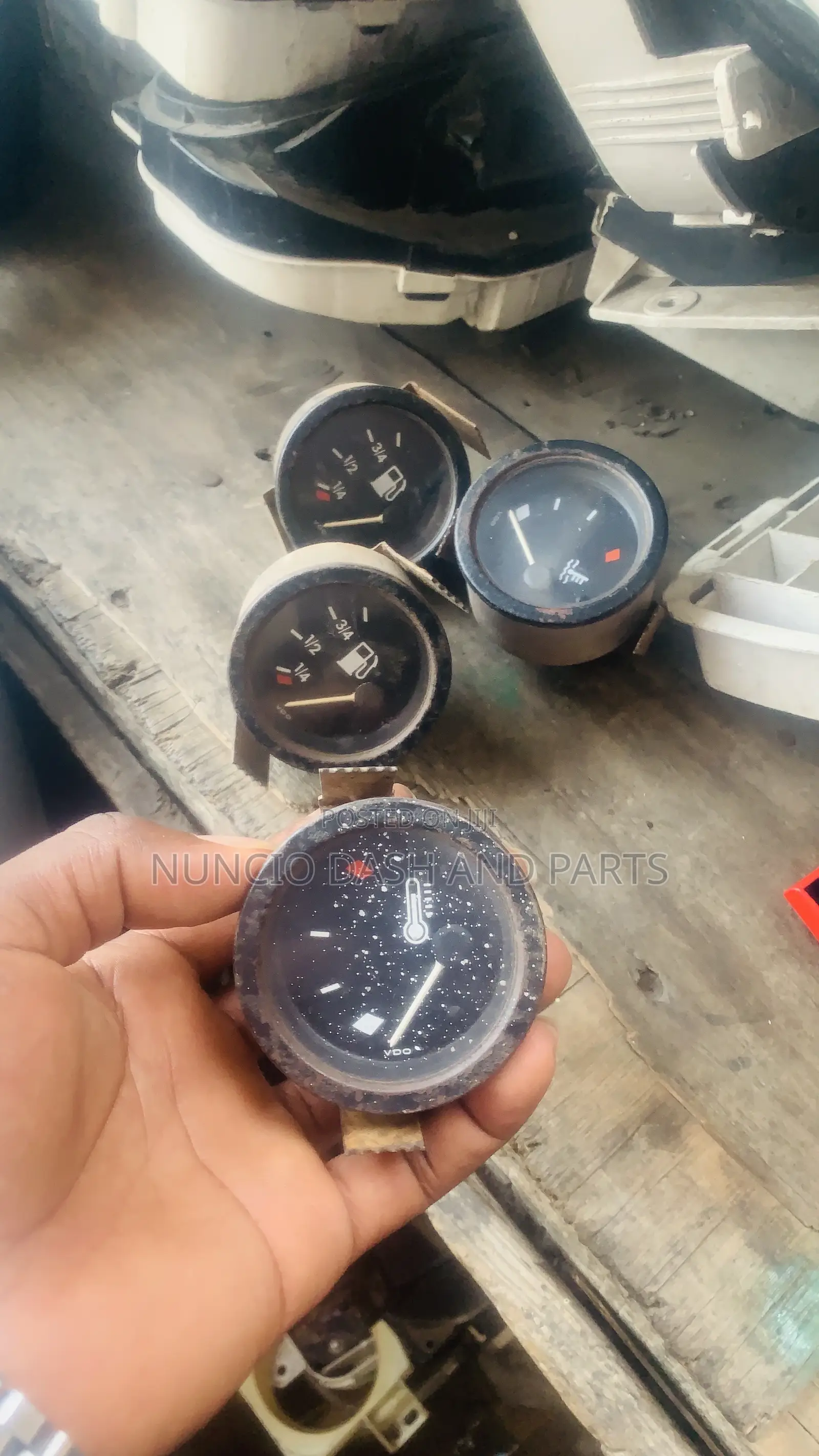 Temperature Guage Available