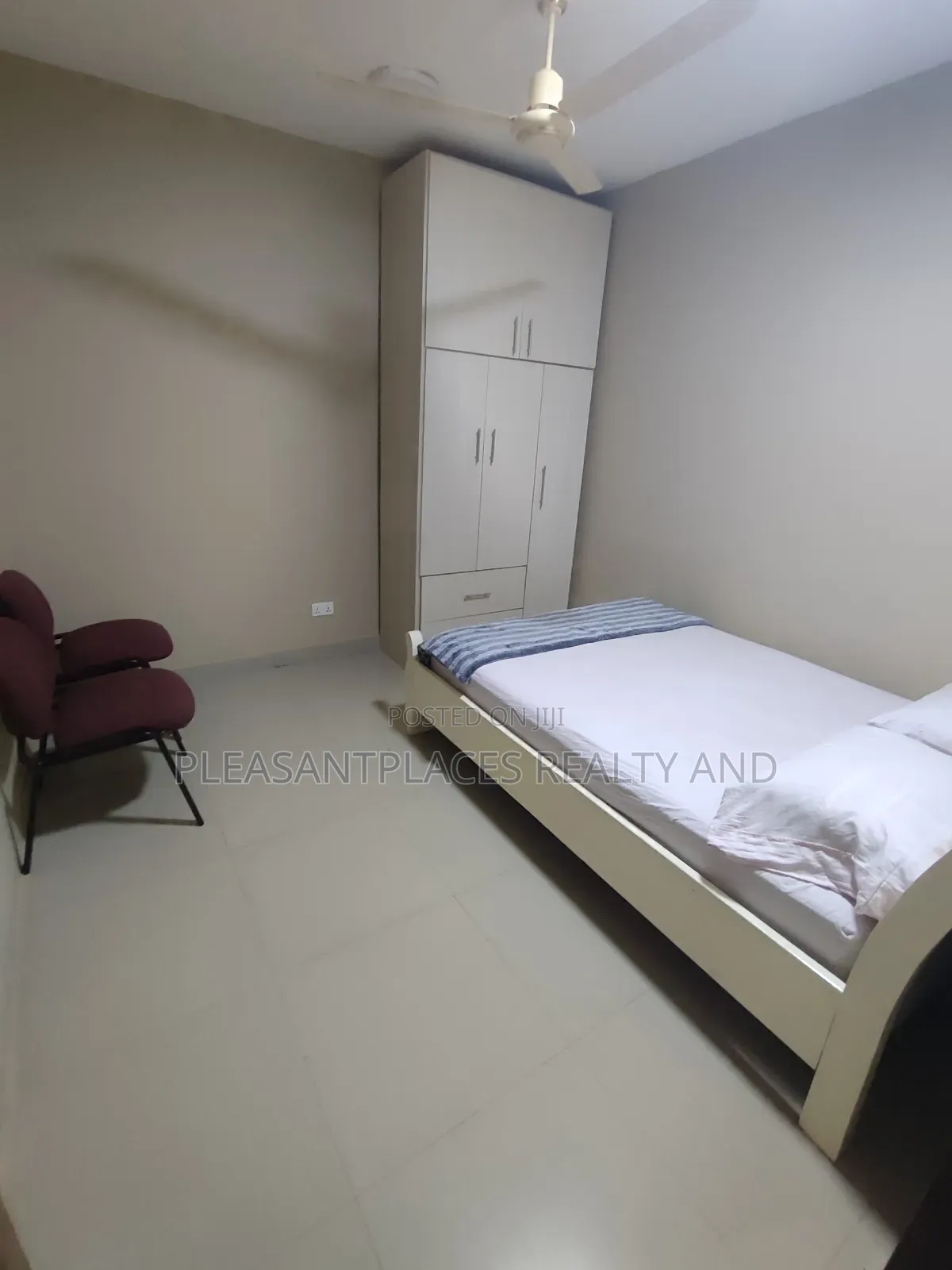 Furnished 3bdrm Apartment in Pleasantplaces, Ashaley Botwe for rent