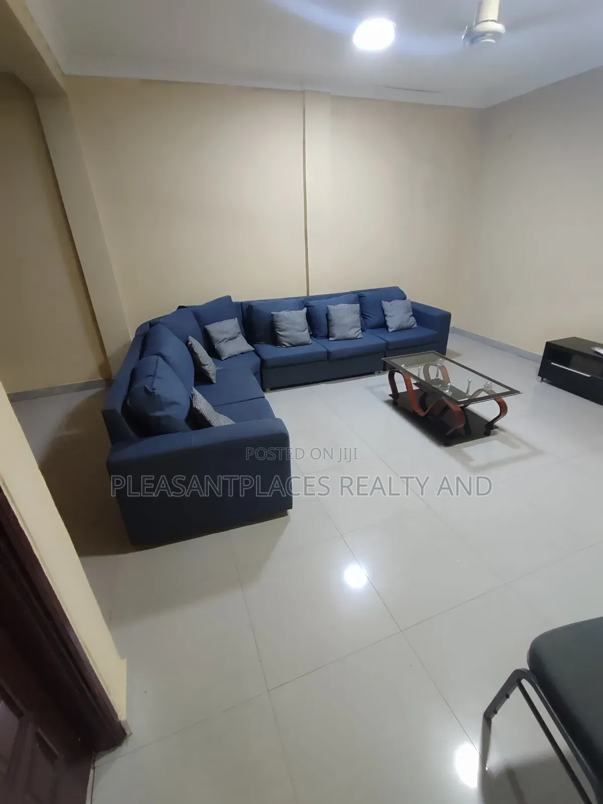 Furnished 3bdrm Apartment in Pleasantplaces, Ashaley Botwe for rent