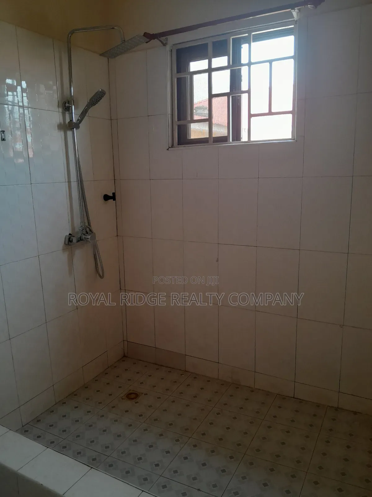 3bdrm House in Devtraco Community, Accra Metropolitan for rent