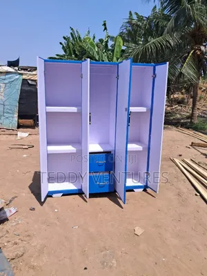Quality 3in1wardrobe With Hiden Drawers(Payment Aftr Delvery