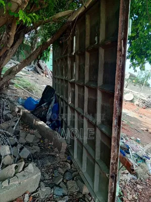 Metal Scraps Incl. Metal Gate Fence Razor Wire (2 Plots)