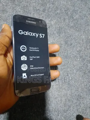 New Samsung Galaxy S7 32 GB Black