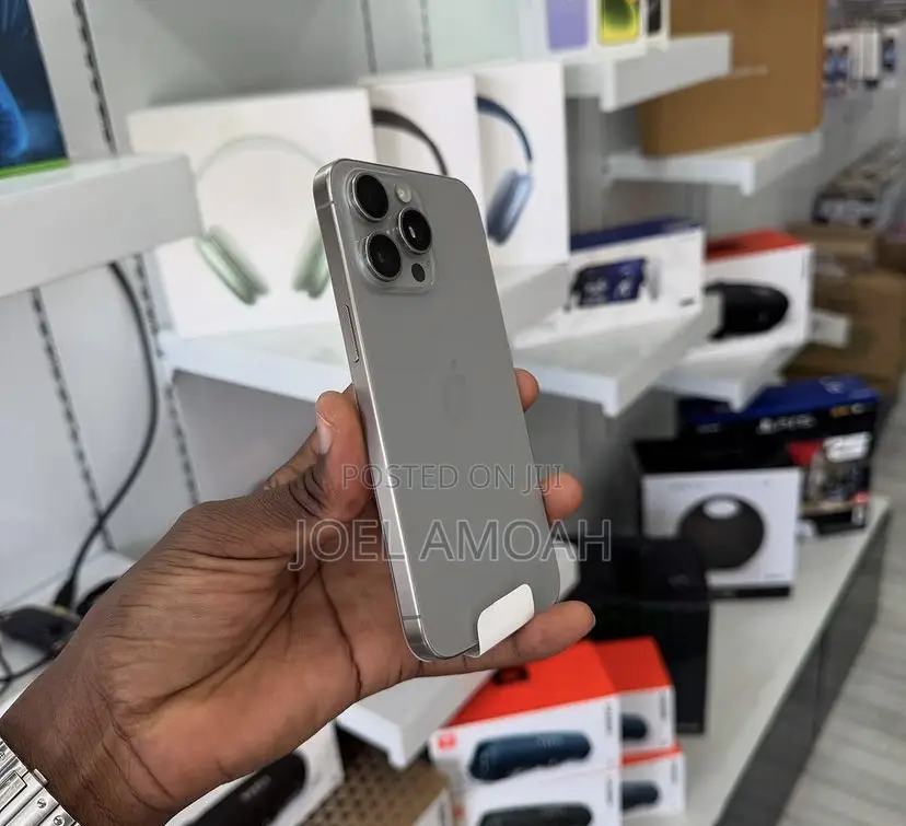 New Apple iPhone 15 Pro Max 512 GB Silver