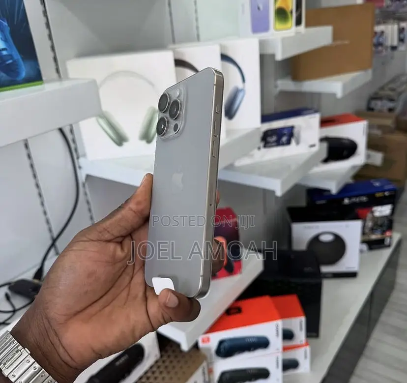 New Apple iPhone 15 Pro Max 512 GB Silver