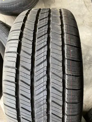 275/55r20 Goodyear Eagle LS-2 Tire