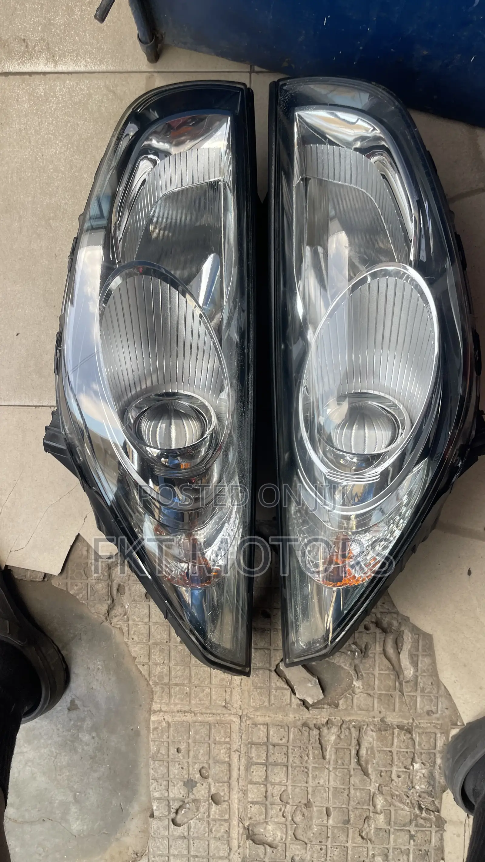 Hyundai Ix35/Tucson Headlight 2010/2011/2012/2013/2014/2015