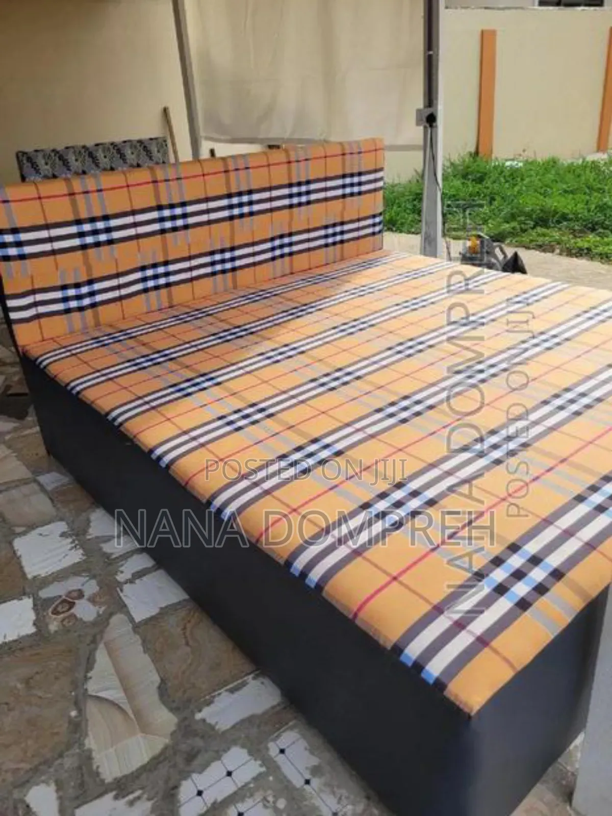 Inbuilt Queen Size Bed