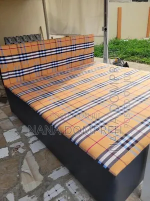 Inbuilt Queen Size Bed