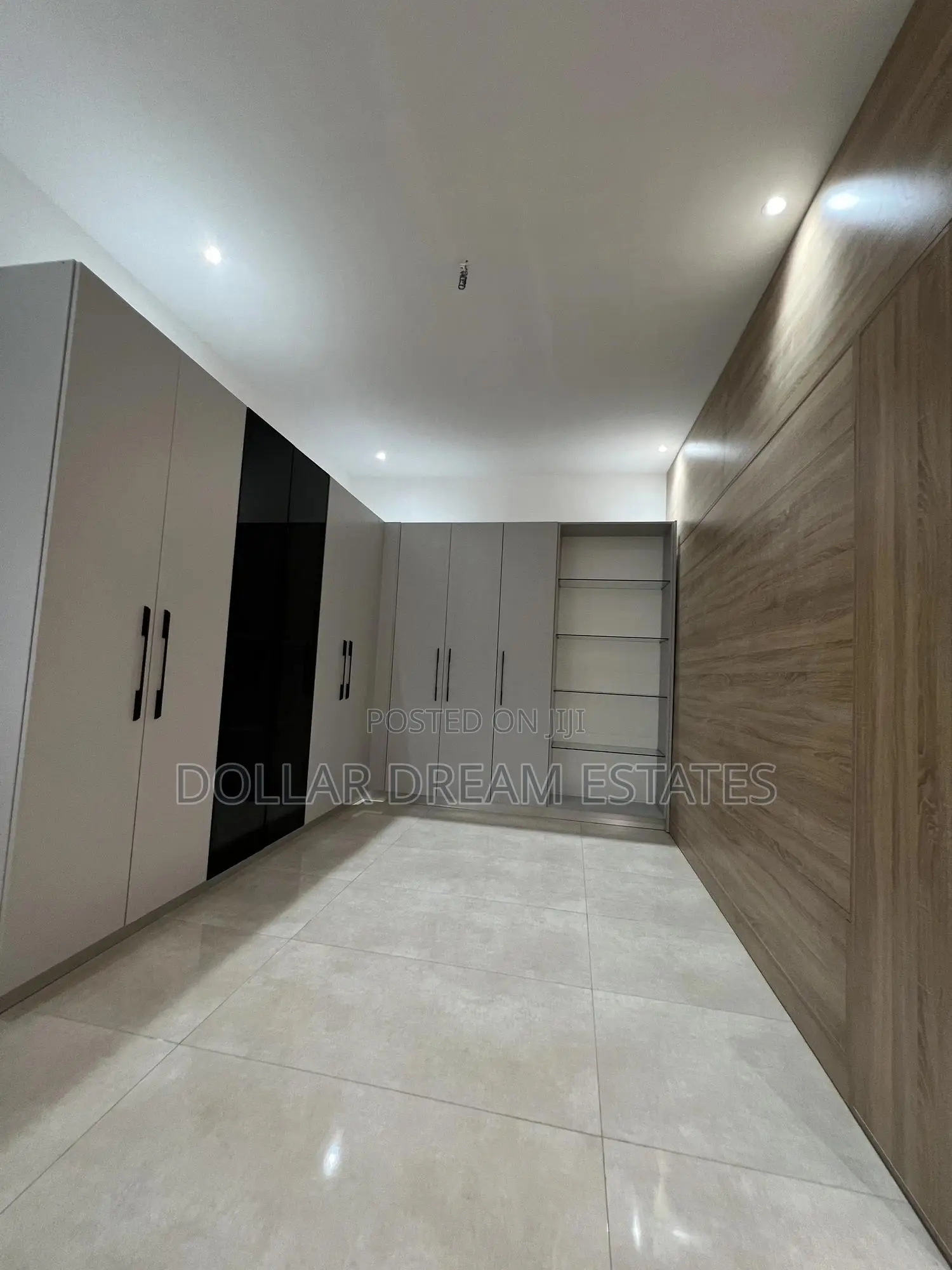 Furnished 5bdrm House in Ashaley Botwe for sale