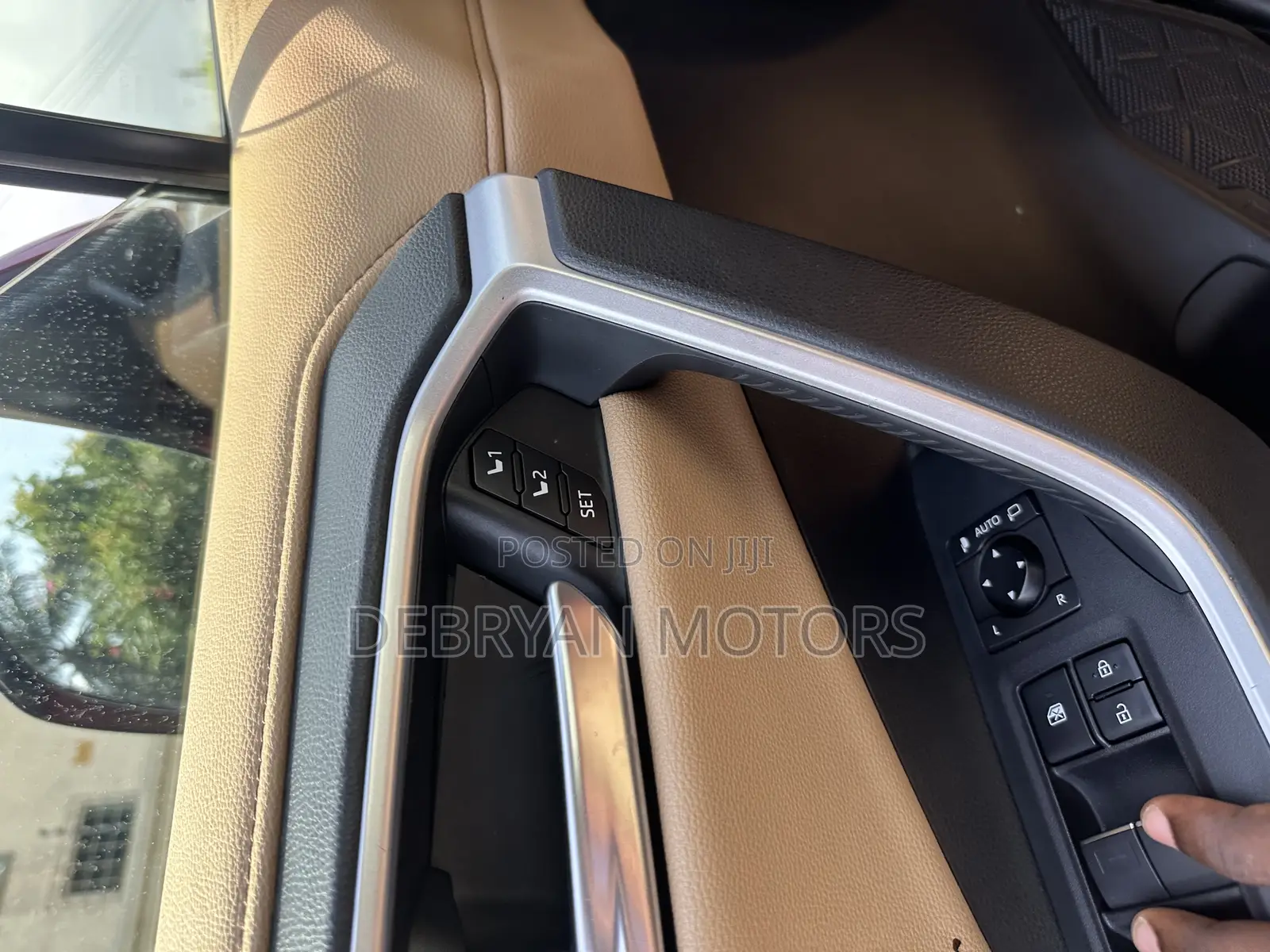 Toyota RAV4 Limited AWD 2020 Red