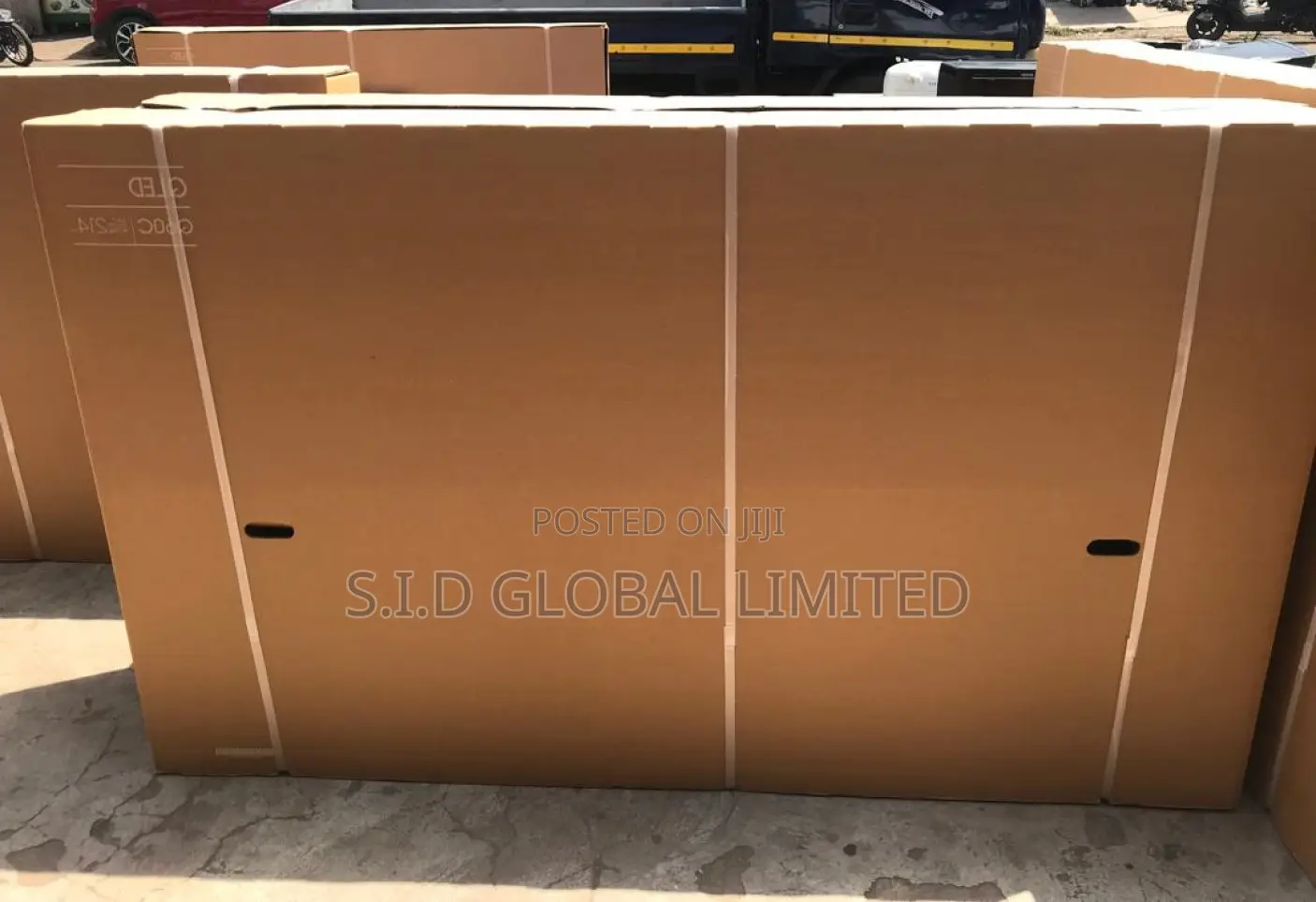 Step Into The World Of Wonder With Samsung 85" Q60c Qled Tv