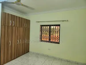 2bdrm Apartment in Behind Trade Fair for rent