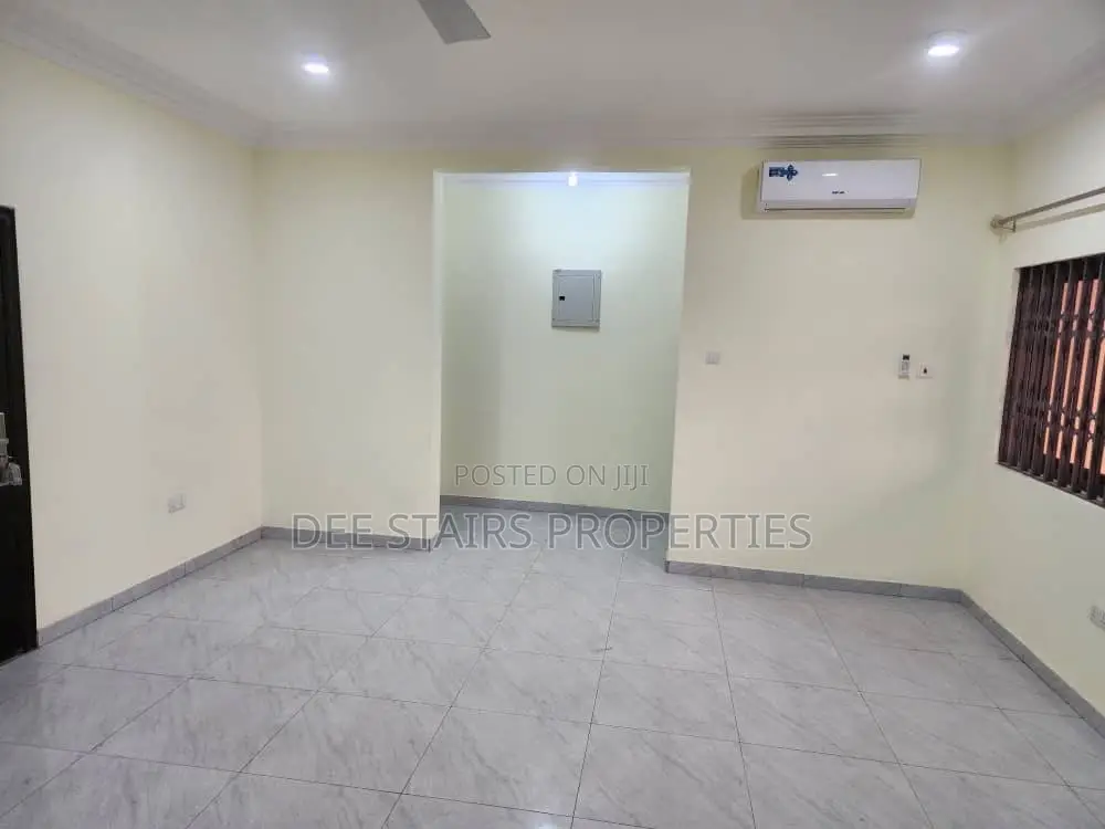 2bdrm Apartment in Behind Trade Fair for rent