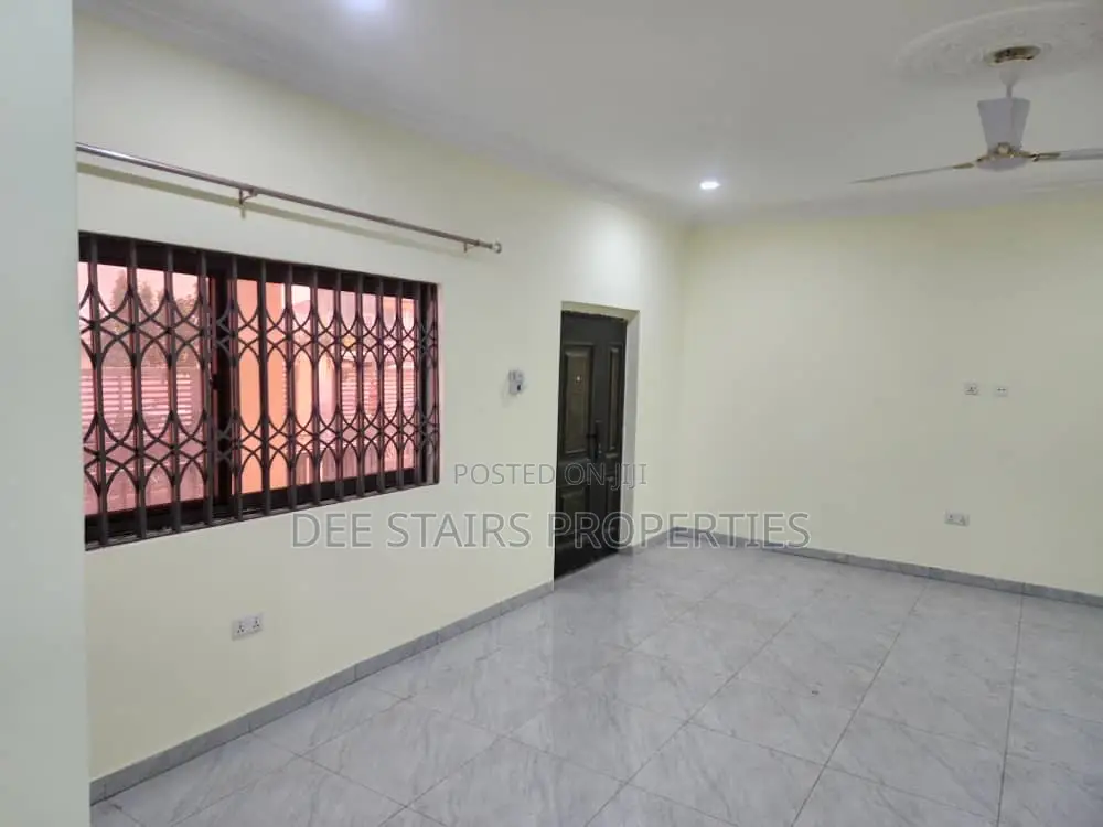 2bdrm Apartment in Behind Trade Fair for rent