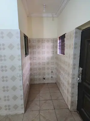 2bdrm Apartment in Behind Trade Fair for rent