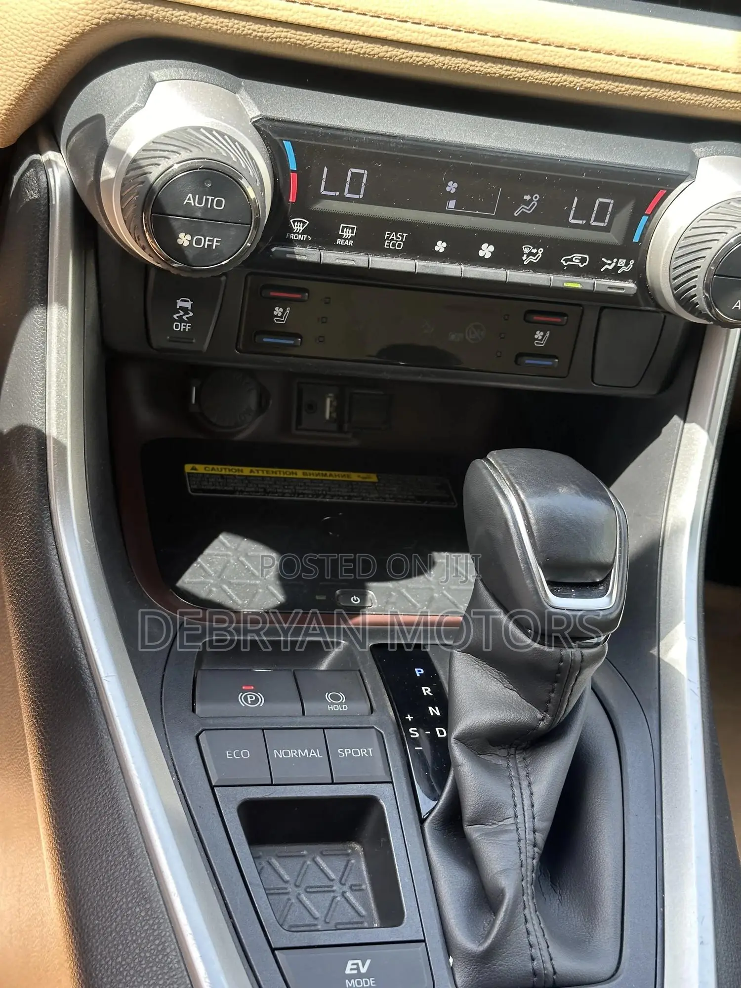 Toyota RAV4 Limited AWD 2020 Red