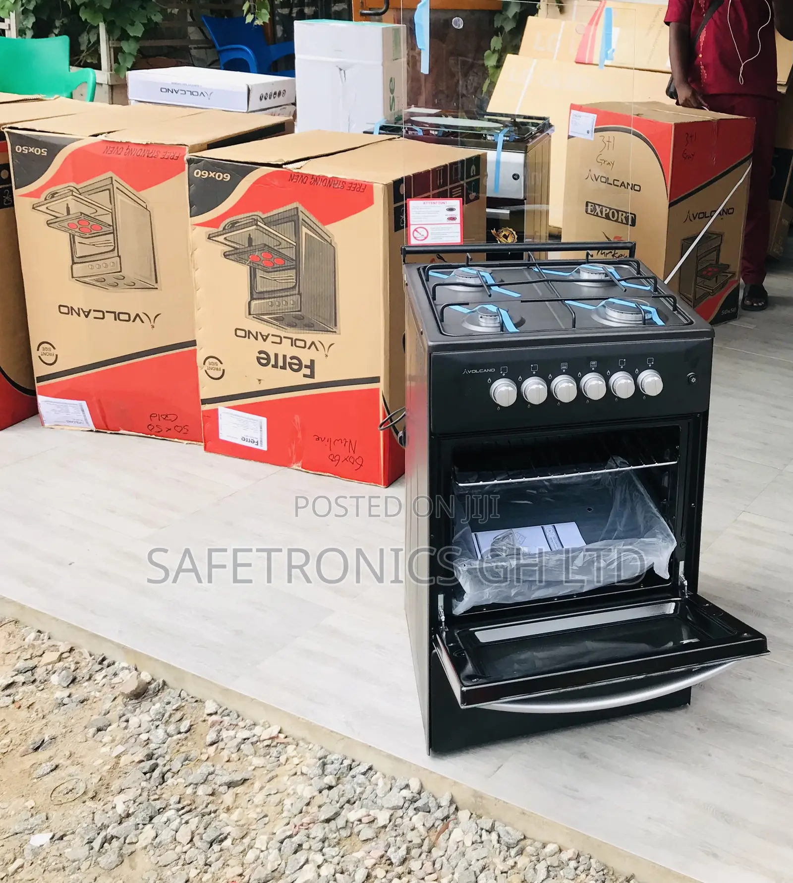 Get Discount on Volcano 4 Gas Black 50by50 Cooker
