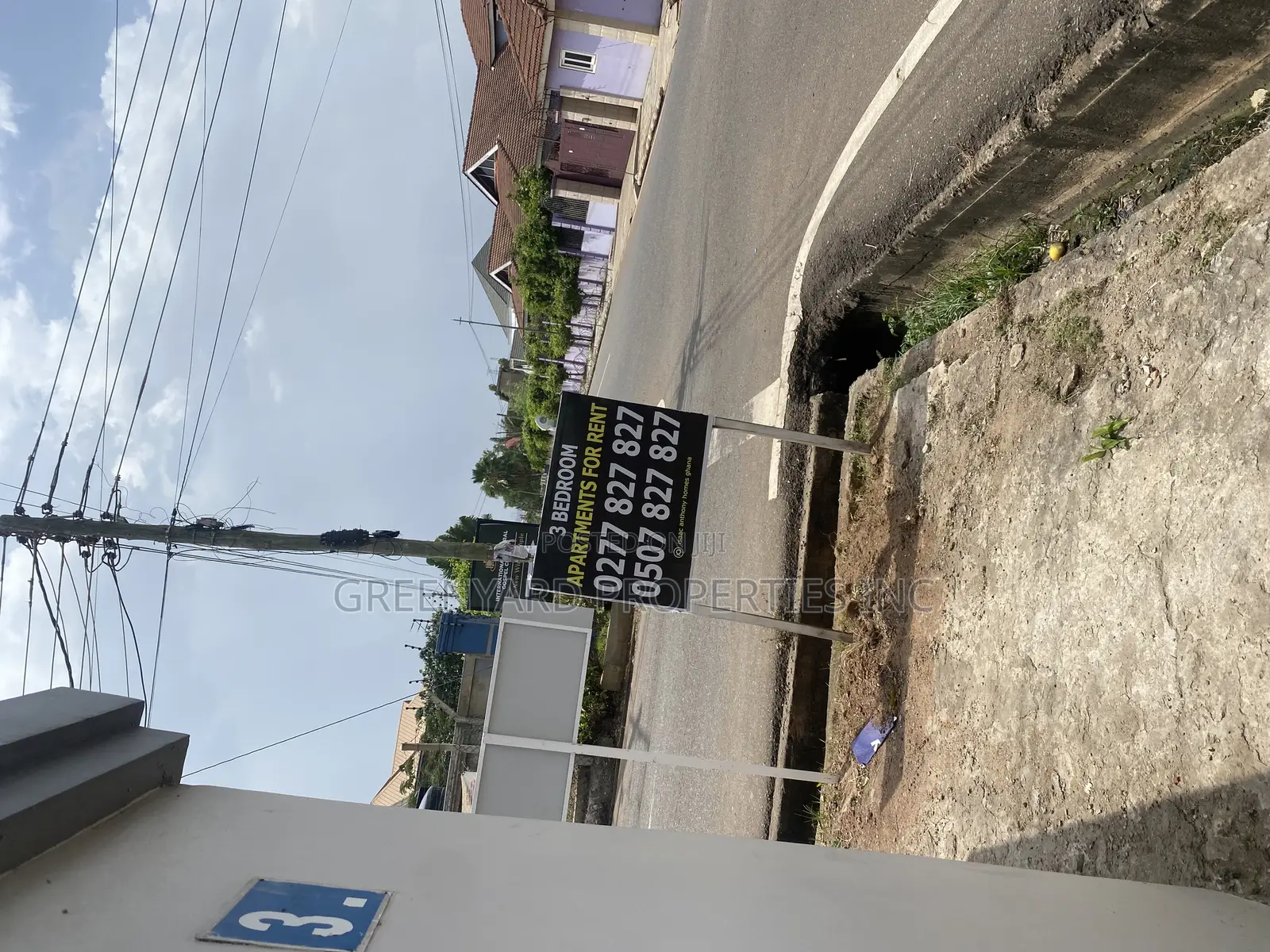 5bdrm House in Ashaley Botwe for sale