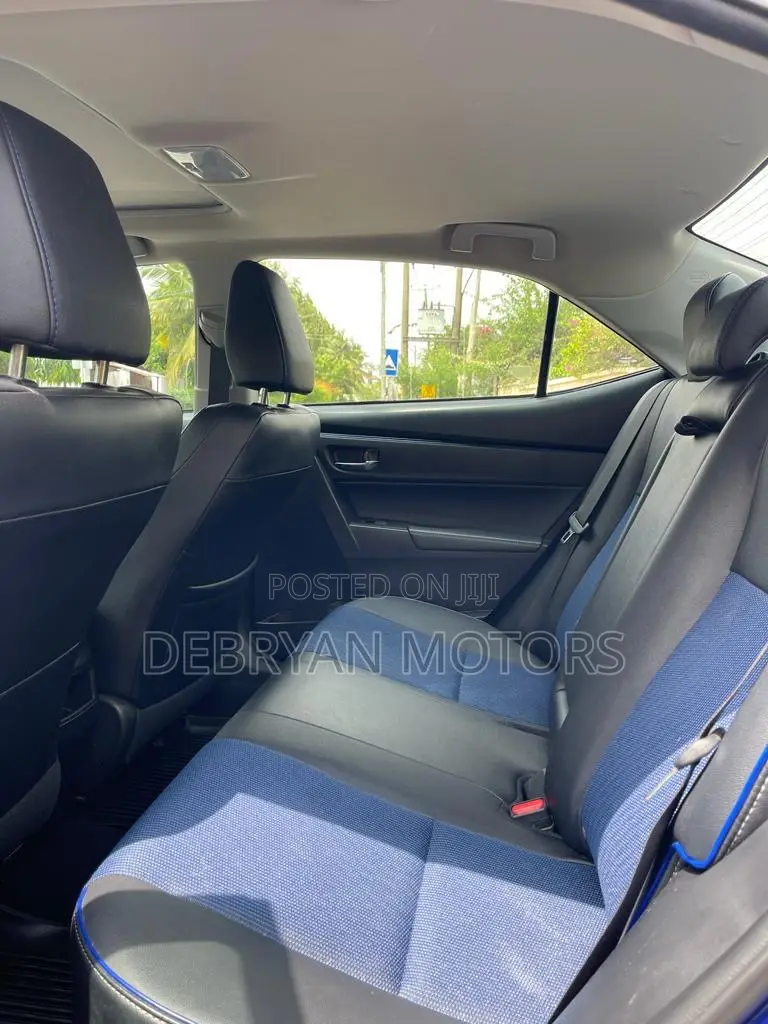 Toyota Corolla SE 4dr Sedan (1.8L 4cyl CVT) 2017 Blue