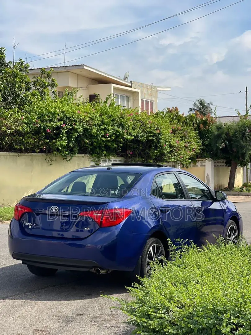 Toyota Corolla SE 4dr Sedan (1.8L 4cyl CVT) 2017 Blue